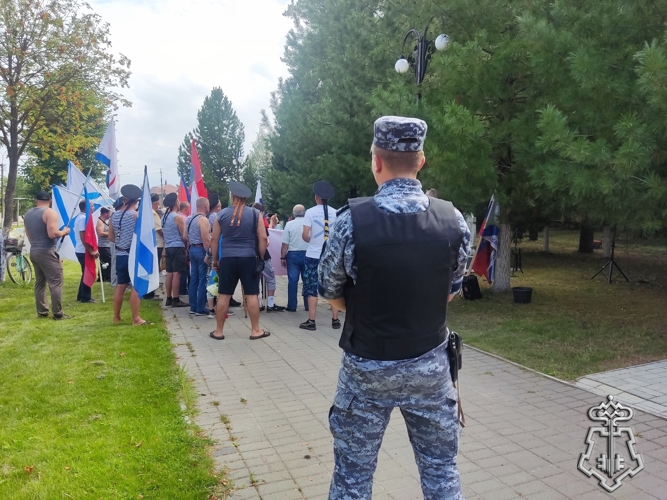 Сотрудники и военнослужащие Росгвардии обеспечили общественную безопасность в период проведения Дня военно-морского флота во Владимирской области