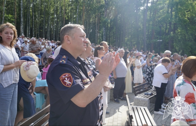Росгвардейцы обеспечили охрану правопорядка во время проведения праздничных мероприятий во Владимирской области