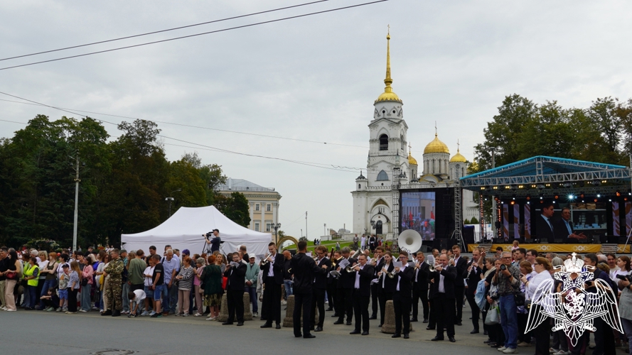 РОСГВАРДЕЙЦЫ ОБЕСПЕЧИЛИ ОБЩЕСТВЕННУЮ БЕЗОПАСНОСТЬ НА МЕРОПРИЯТИЯХ, ПОСВЯЩЕННЫХ ДНЮ ГОРОДА ВЛАДИМИРА