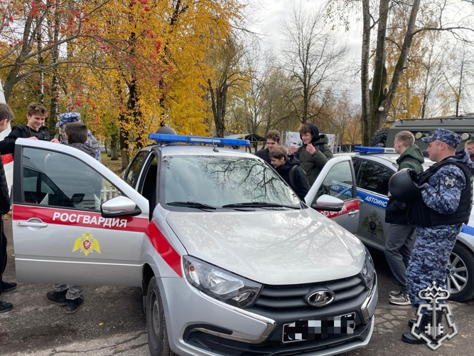 В территориальном Управлении Росгвардии прошел День Призывника