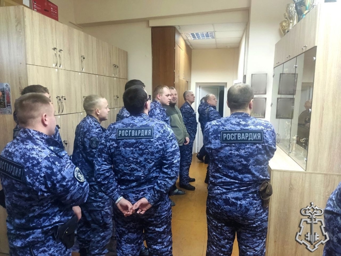 Сотрудники отделения вневедомственной охраны Судогодского района Росгвардии посетили военно-патриотический клуб «Пересвет»