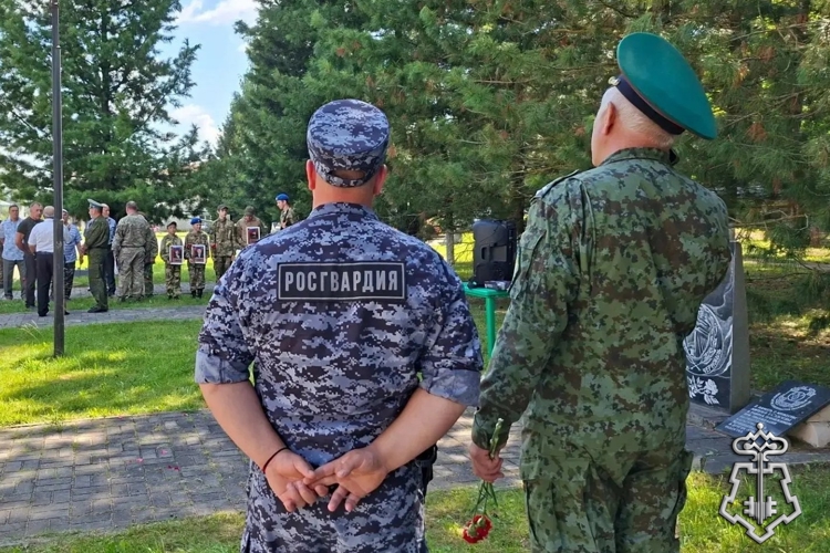 Во Владимирской области Росгвардейцы обеспечили общественную безопасность во время проведения торжественных мероприятий, посвященных Дню ветеранов боевых действий 