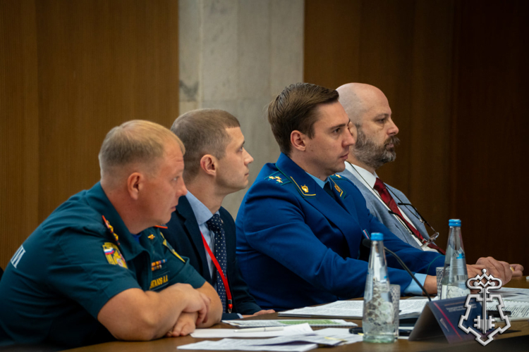 Руководитель управления вневедомственной охраны Росгвардии по Владимирской области принял участие во Всероссийском совещании-семинаре в Нижнем Новгороде (видео)